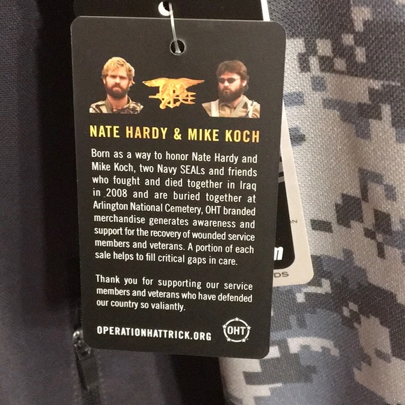 Us army Hoodie zipper pockets , new never worn, bigger hoodie, to big for me, - Picture 3 of 10